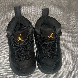 Jordan 12 Black Taxis size 5c